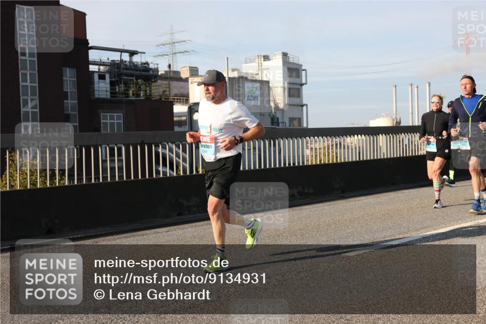 03.10.2025 - Köhlbrandbrückenlauf Lena Gebhardt http://msf.ph/oto/9134931 03.10.2025 09:53:07 Position 2 1341 meine-sportfotos.de