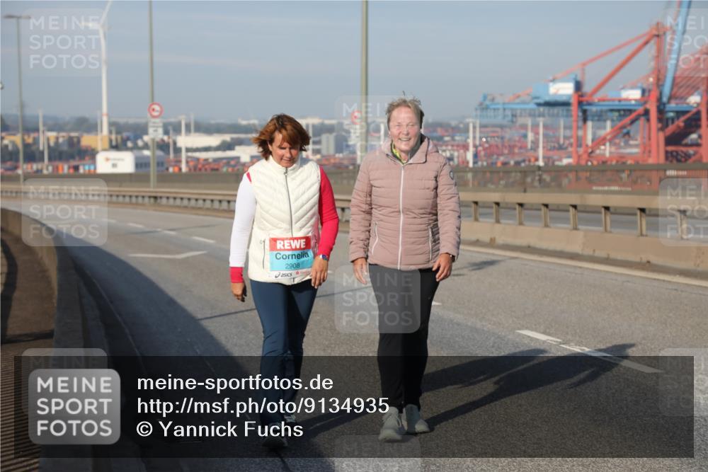 03.10.2025 - Köhlbrandbrückenlauf Yannick Fuchs http://msf.ph/oto/9134935 03.10.2025 09:12:24 Position 2 2908 meine-sportfotos.de