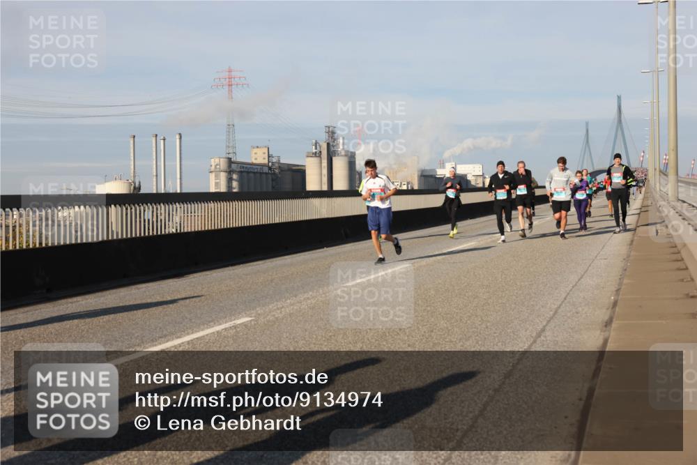 03.10.2025 - Köhlbrandbrückenlauf Lena Gebhardt http://msf.ph/oto/9134974 03.10.2025 09:53:10 Position 2  meine-sportfotos.de