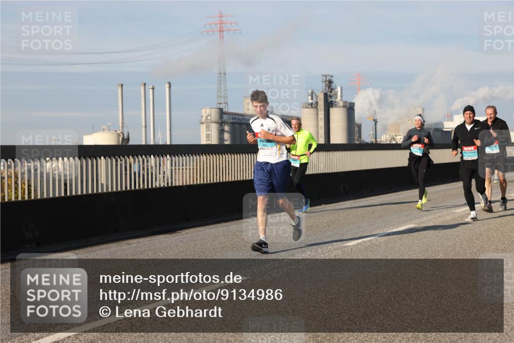 03.10.2025 - Köhlbrandbrückenlauf Lena Gebhardt http://msf.ph/oto/9134986 03.10.2025 09:53:11 Position 2 2921 meine-sportfotos.de