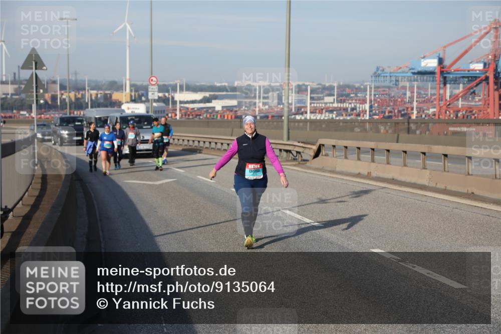 03.10.2025 - Köhlbrandbrückenlauf Yannick Fuchs http://msf.ph/oto/9135064 03.10.2025 09:13:46 Position 2  meine-sportfotos.de