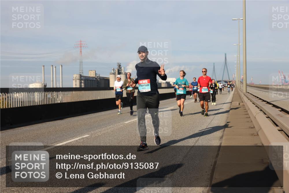 03.10.2025 - Köhlbrandbrückenlauf Lena Gebhardt http://msf.ph/oto/9135087 03.10.2025 09:53:16 Position 2 1605 meine-sportfotos.de