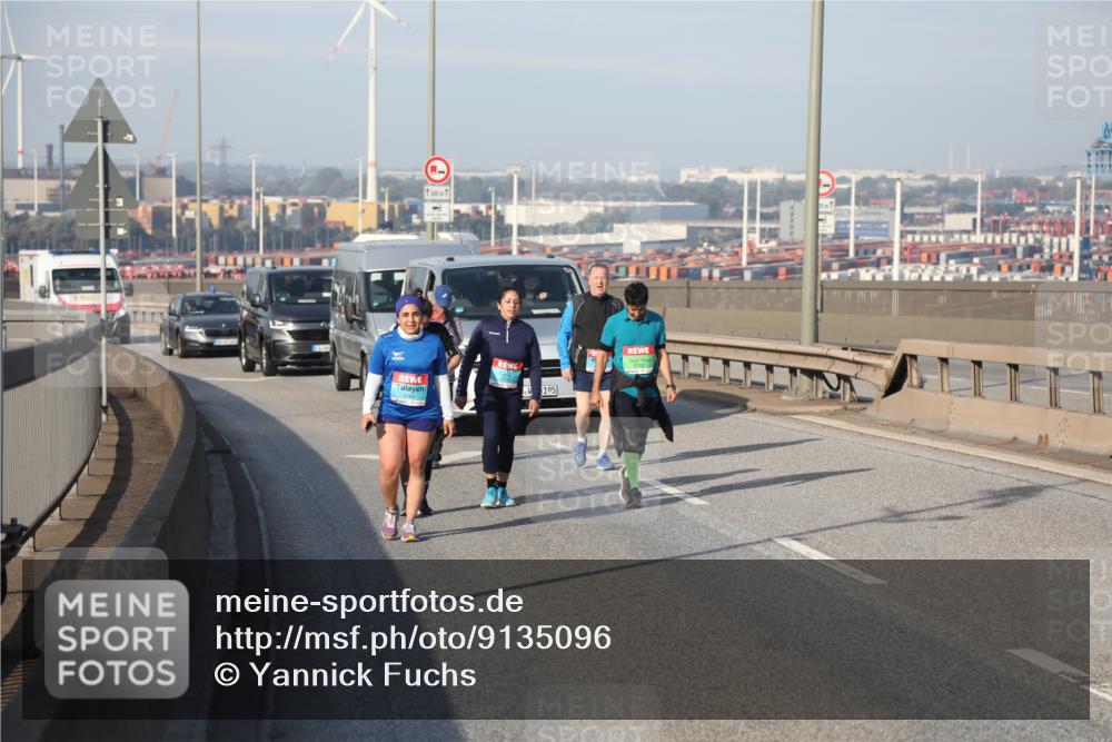 03.10.2025 - Köhlbrandbrückenlauf Yannick Fuchs http://msf.ph/oto/9135096 03.10.2025 09:13:55 Position 2 500, 3184, 195 meine-sportfotos.de