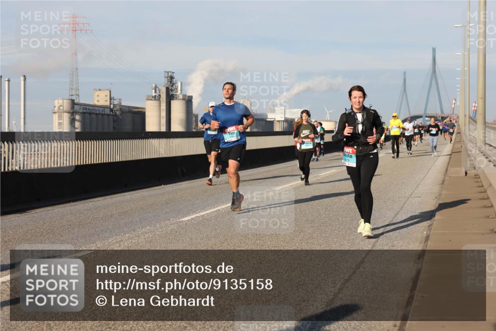 03.10.2025 - Köhlbrandbrückenlauf Lena Gebhardt http://msf.ph/oto/9135158 03.10.2025 09:53:20 Position 2 1399 meine-sportfotos.de