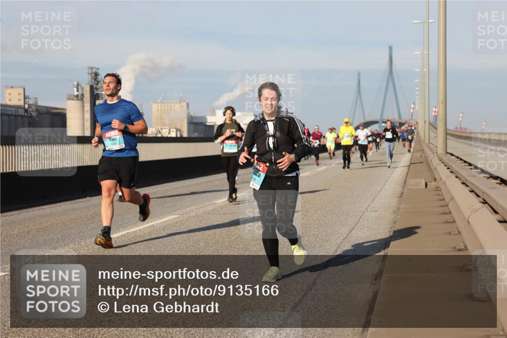 03.10.2025 - Köhlbrandbrückenlauf Lena Gebhardt http://msf.ph/oto/9135166 03.10.2025 09:53:21 Position 2 1399, 79 meine-sportfotos.de