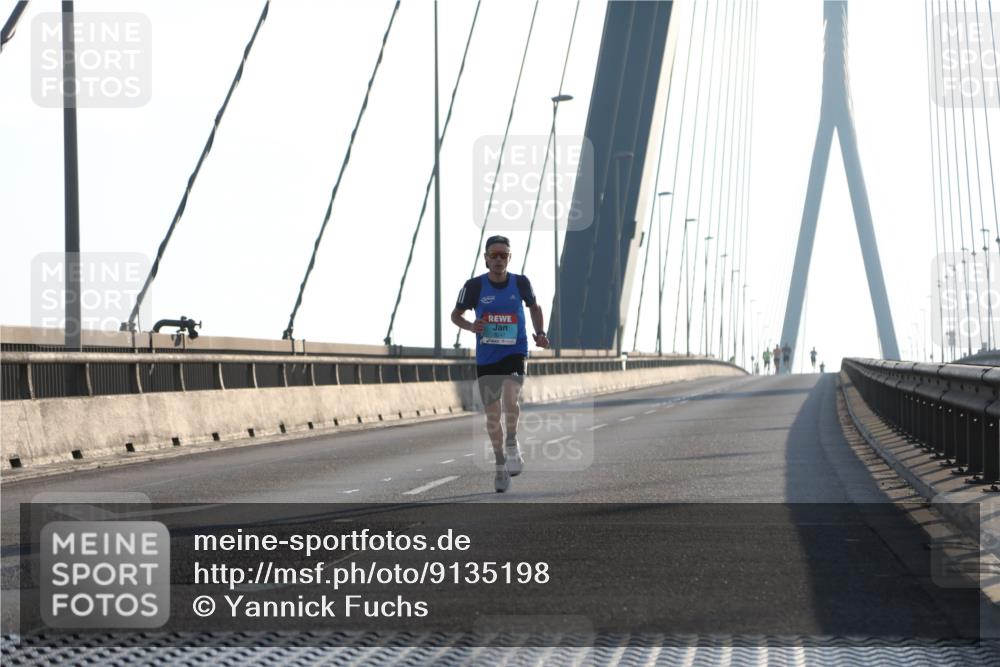 03.10.2025 - Köhlbrandbrückenlauf Yannick Fuchs http://msf.ph/oto/9135198 03.10.2025 08:17:15 Position 2  meine-sportfotos.de