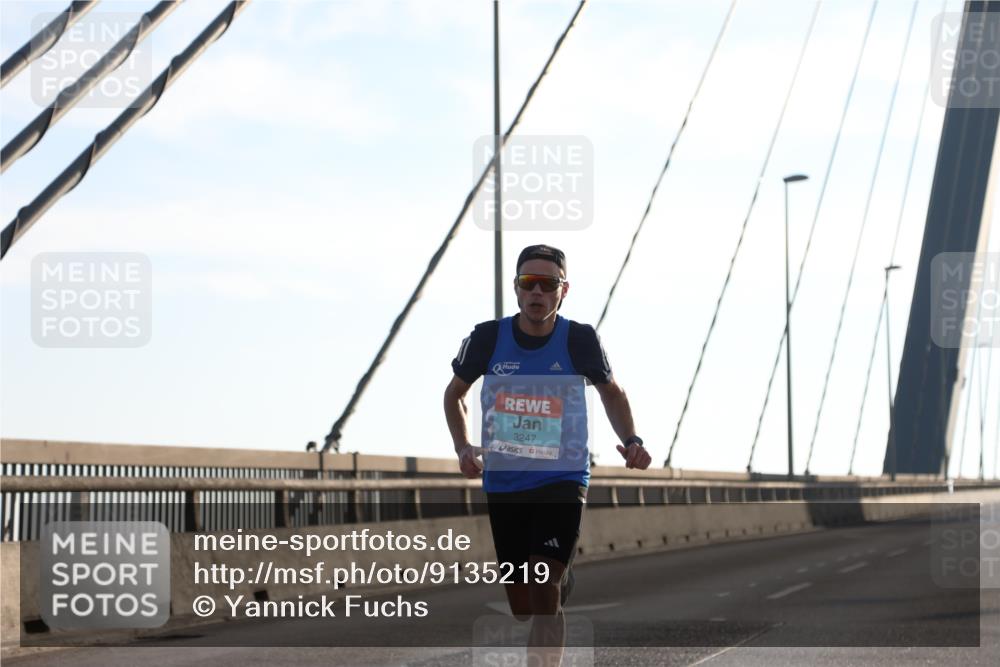 03.10.2025 - Köhlbrandbrückenlauf Yannick Fuchs http://msf.ph/oto/9135219 03.10.2025 08:17:17 Position 2 3247 meine-sportfotos.de