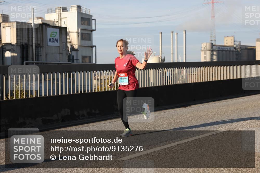 03.10.2025 - Köhlbrandbrückenlauf Lena Gebhardt http://msf.ph/oto/9135276 03.10.2025 09:53:26 Position 2 1705 meine-sportfotos.de