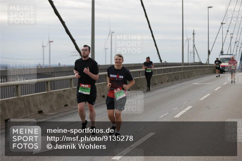 03.10.2025 - Köhlbrandbrückenlauf Jannik Wohlers http://msf.ph/oto/9135278 03.10.2025 16:06:12 Position 1 8432, 70, 3, 7186 meine-sportfotos.de
