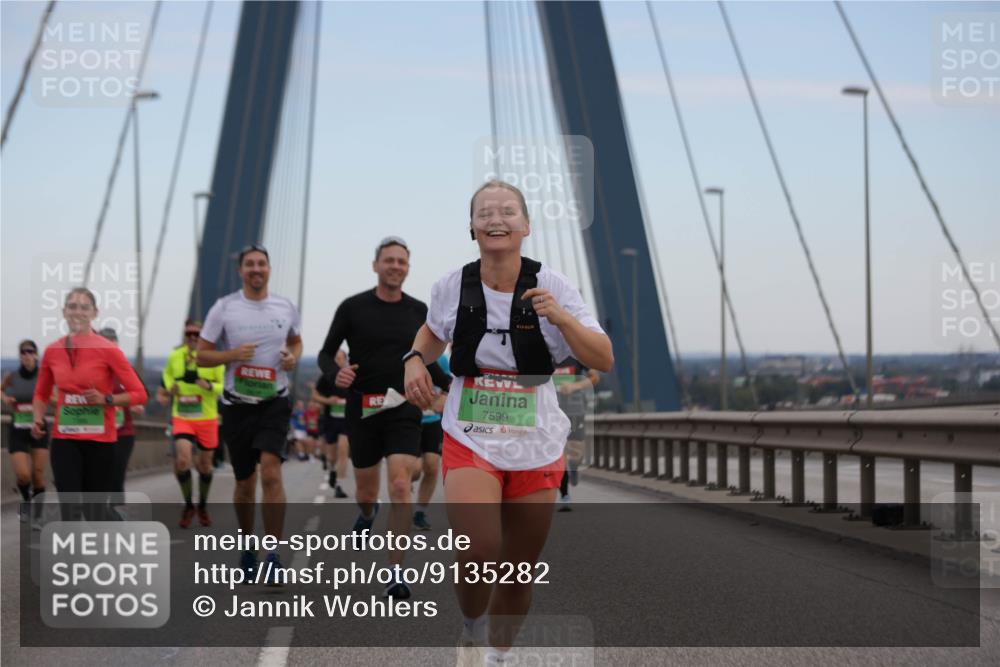 03.10.2025 - Köhlbrandbrückenlauf Jannik Wohlers http://msf.ph/oto/9135282 03.10.2025 15:24:09 Position 1 7599 meine-sportfotos.de