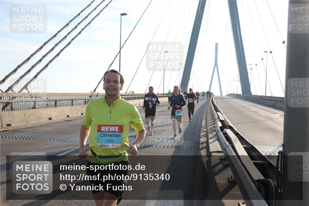 03.10.2025 - Köhlbrandbrückenlauf Yannick Fuchs http://msf.ph/oto/9135340 03.10.2025 08:22:37 Position 1 1083, 8 meine-sportfotos.de