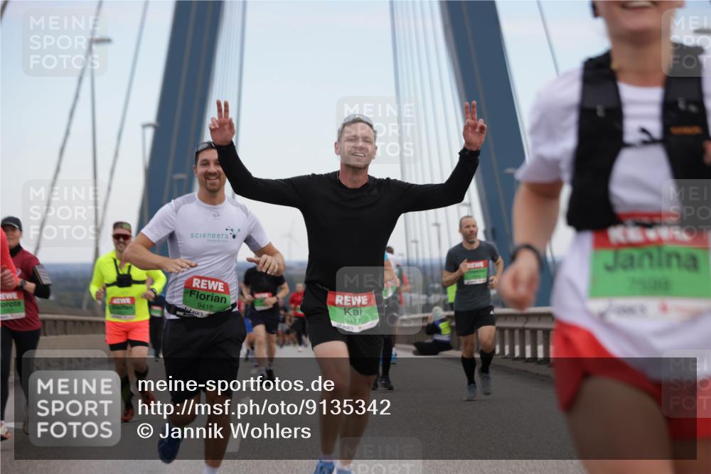 03.10.2025 - Köhlbrandbrückenlauf Jannik Wohlers http://msf.ph/oto/9135342 03.10.2025 15:24:10 Position 1 9416, 9417, 7500 meine-sportfotos.de