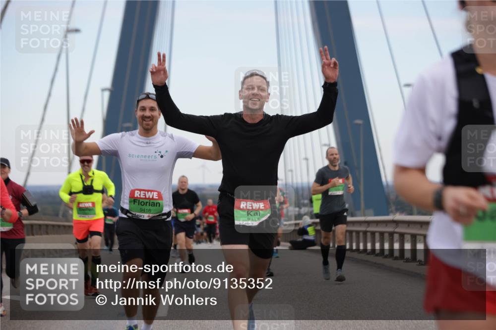 03.10.2025 - Köhlbrandbrückenlauf Jannik Wohlers http://msf.ph/oto/9135352 03.10.2025 15:24:10 Position 1 9416, 9417 meine-sportfotos.de