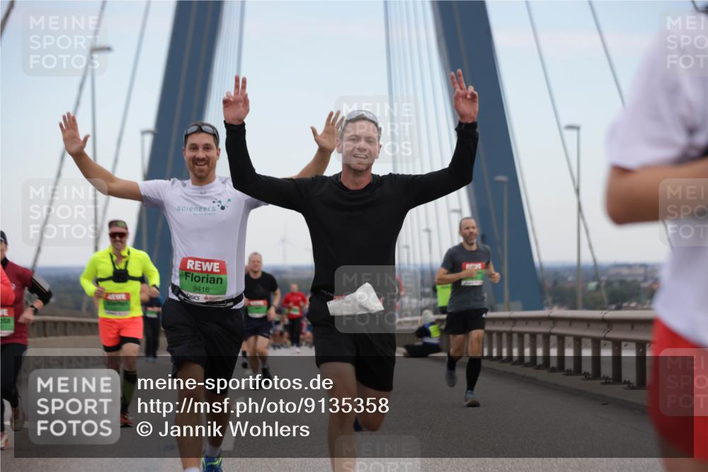 03.10.2025 - Köhlbrandbrückenlauf Jannik Wohlers http://msf.ph/oto/9135358 03.10.2025 15:24:10 Position 1 9416 meine-sportfotos.de