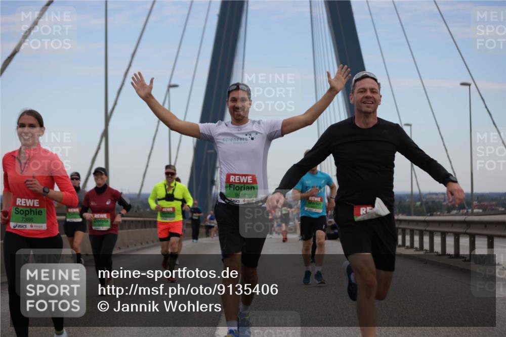 03.10.2025 - Köhlbrandbrückenlauf Jannik Wohlers http://msf.ph/oto/9135406 03.10.2025 15:24:11 Position 1 7386, 9416 meine-sportfotos.de