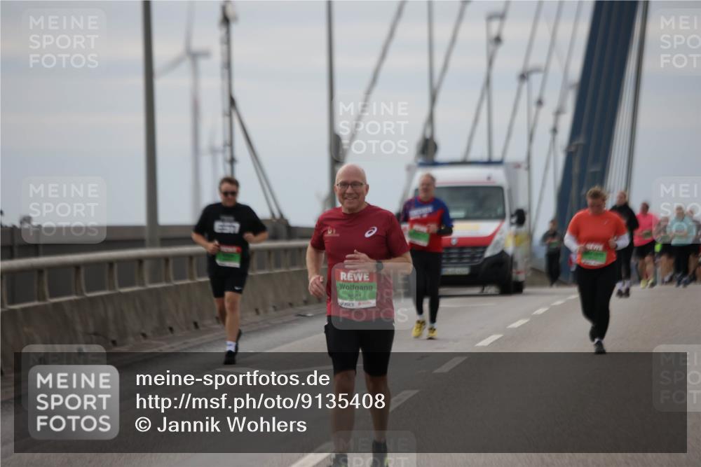 03.10.2025 - Köhlbrandbrückenlauf Jannik Wohlers http://msf.ph/oto/9135408 03.10.2025 16:06:18 Position 1 8561 meine-sportfotos.de