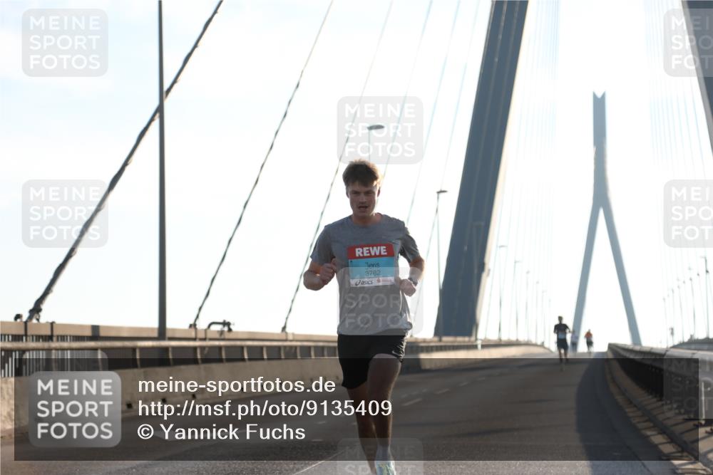 03.10.2025 - Köhlbrandbrückenlauf Yannick Fuchs http://msf.ph/oto/9135409 03.10.2025 08:17:53 Position 2 3782 meine-sportfotos.de