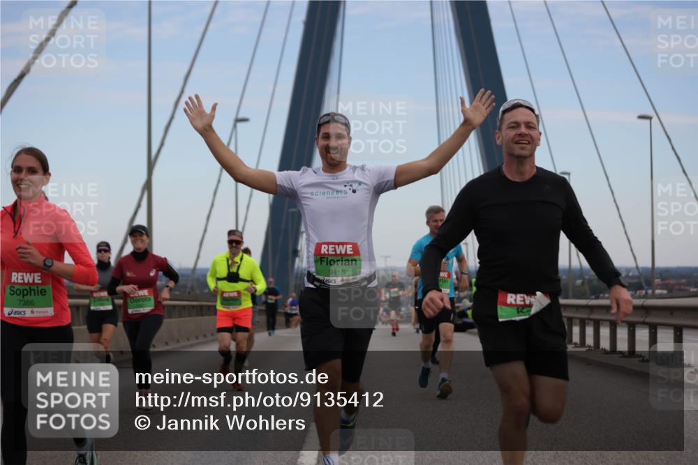 03.10.2025 - Köhlbrandbrückenlauf Jannik Wohlers http://msf.ph/oto/9135412 03.10.2025 15:24:11 Position 1 7386, 9416 meine-sportfotos.de