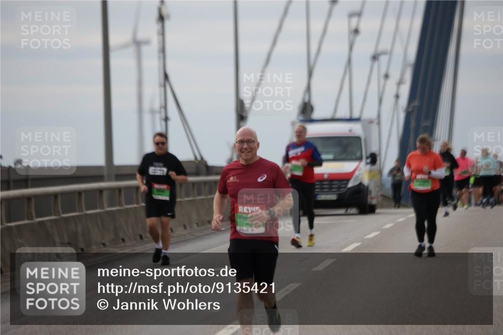03.10.2025 - Köhlbrandbrückenlauf Jannik Wohlers http://msf.ph/oto/9135421 03.10.2025 16:06:18 Position 1 85 meine-sportfotos.de