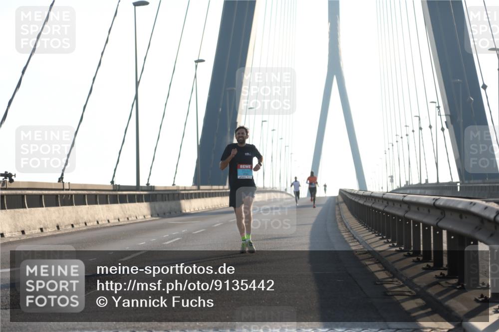 03.10.2025 - Köhlbrandbrückenlauf Yannick Fuchs http://msf.ph/oto/9135442 03.10.2025 08:17:59 Position 2  meine-sportfotos.de