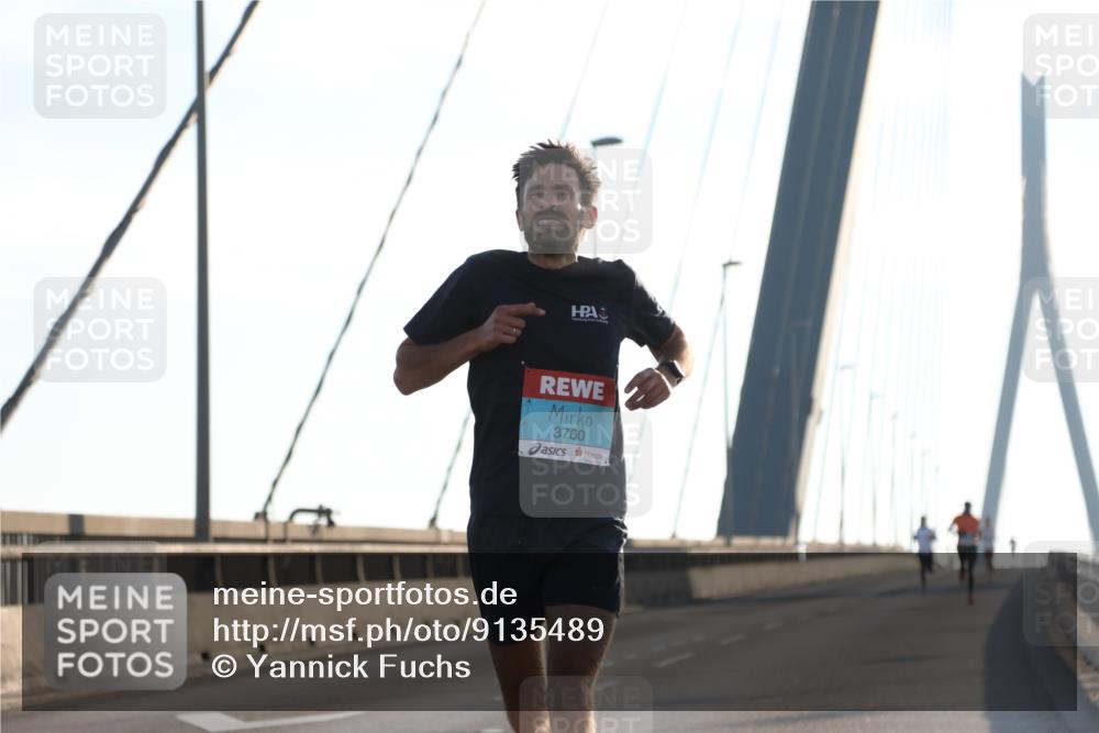 03.10.2025 - Köhlbrandbrückenlauf Yannick Fuchs http://msf.ph/oto/9135489 03.10.2025 08:18:02 Position 2 3760 meine-sportfotos.de