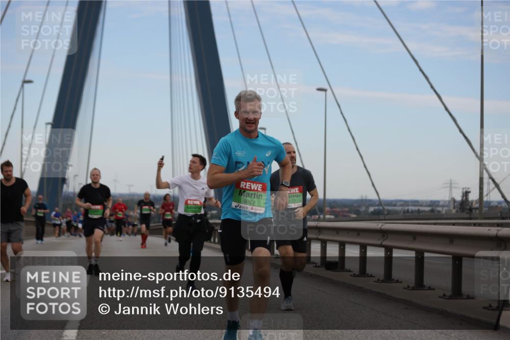 03.10.2025 - Köhlbrandbrückenlauf Jannik Wohlers http://msf.ph/oto/9135494 03.10.2025 15:24:13 Position 1 9377, 7219 meine-sportfotos.de