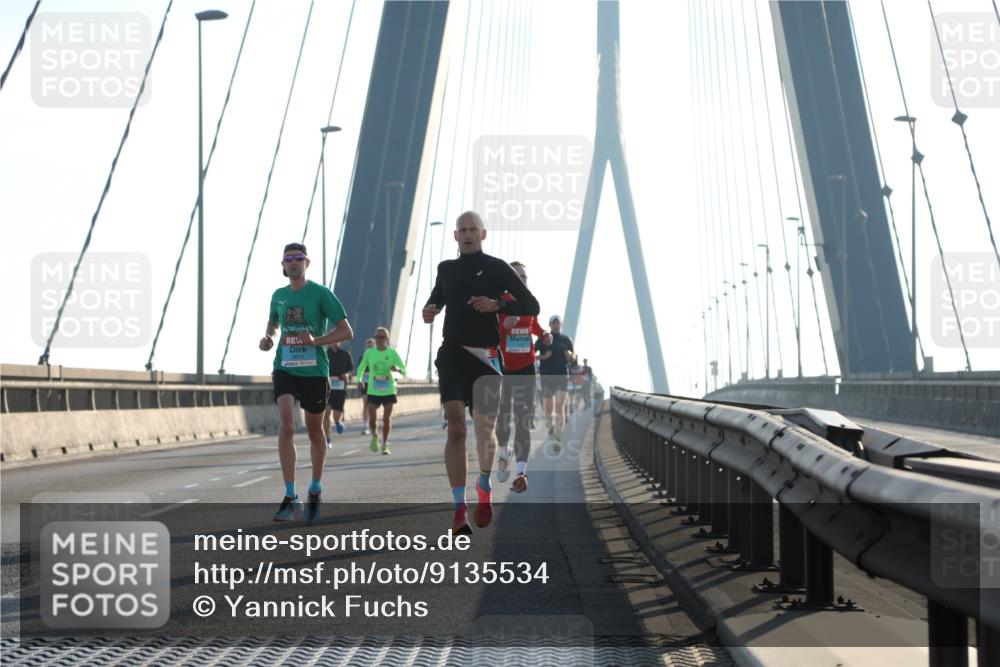 03.10.2025 - Köhlbrandbrückenlauf Yannick Fuchs http://msf.ph/oto/9135534 03.10.2025 08:22:49 Position 1  meine-sportfotos.de