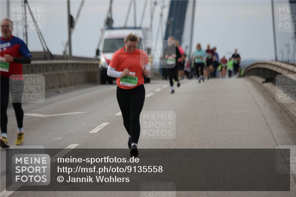 03.10.2025 - Köhlbrandbrückenlauf Jannik Wohlers http://msf.ph/oto/9135558 03.10.2025 16:06:23 Position 1 9532 meine-sportfotos.de