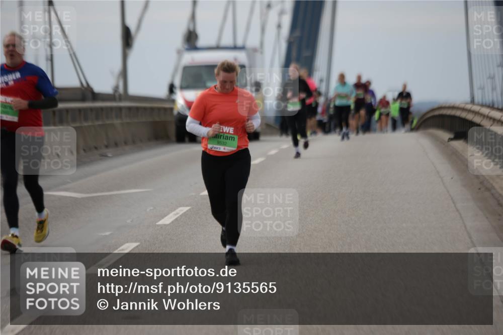 03.10.2025 - Köhlbrandbrückenlauf Jannik Wohlers http://msf.ph/oto/9135565 03.10.2025 16:06:23 Position 1 9532 meine-sportfotos.de
