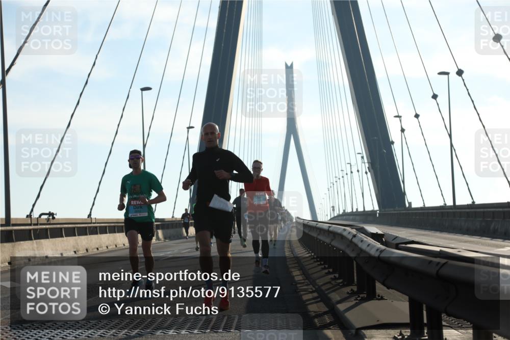 03.10.2025 - Köhlbrandbrückenlauf Yannick Fuchs http://msf.ph/oto/9135577 03.10.2025 08:22:51 Position 1  meine-sportfotos.de