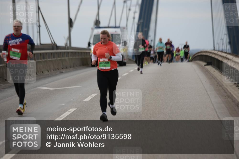 03.10.2025 - Köhlbrandbrückenlauf Jannik Wohlers http://msf.ph/oto/9135598 03.10.2025 16:06:24 Position 1 9532 meine-sportfotos.de