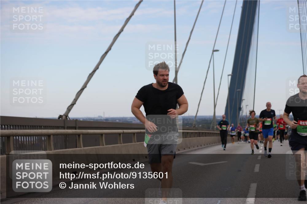 03.10.2025 - Köhlbrandbrückenlauf Jannik Wohlers http://msf.ph/oto/9135601 03.10.2025 15:24:16 Position 1 716 meine-sportfotos.de