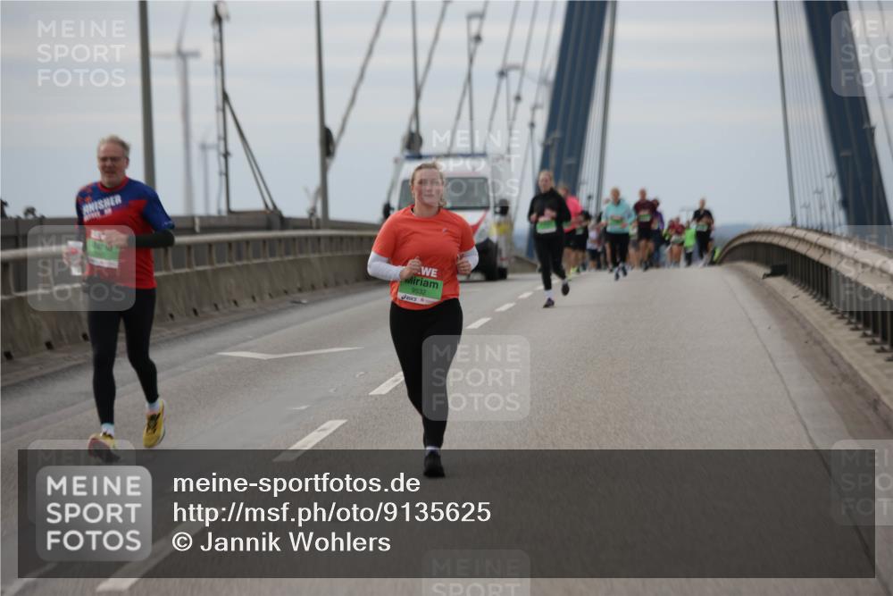 03.10.2025 - Köhlbrandbrückenlauf Jannik Wohlers http://msf.ph/oto/9135625 03.10.2025 16:06:24 Position 1 9532 meine-sportfotos.de