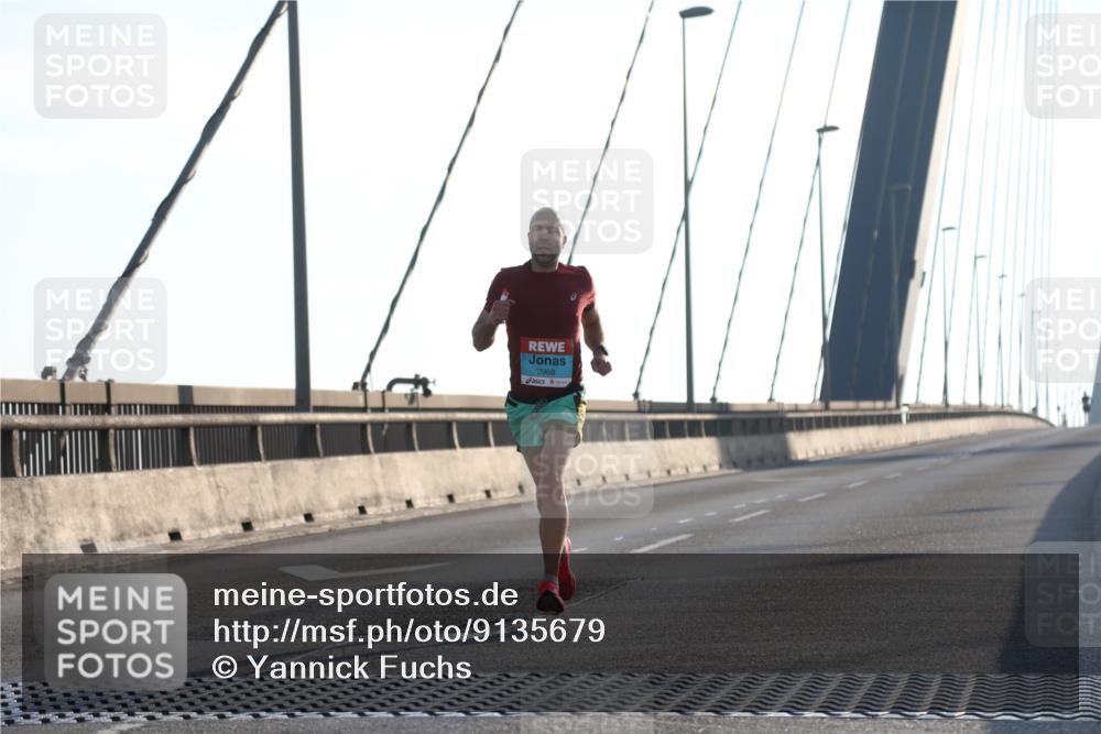03.10.2025 - Köhlbrandbrückenlauf Yannick Fuchs http://msf.ph/oto/9135679 03.10.2025 08:18:37 Position 2 2968 meine-sportfotos.de