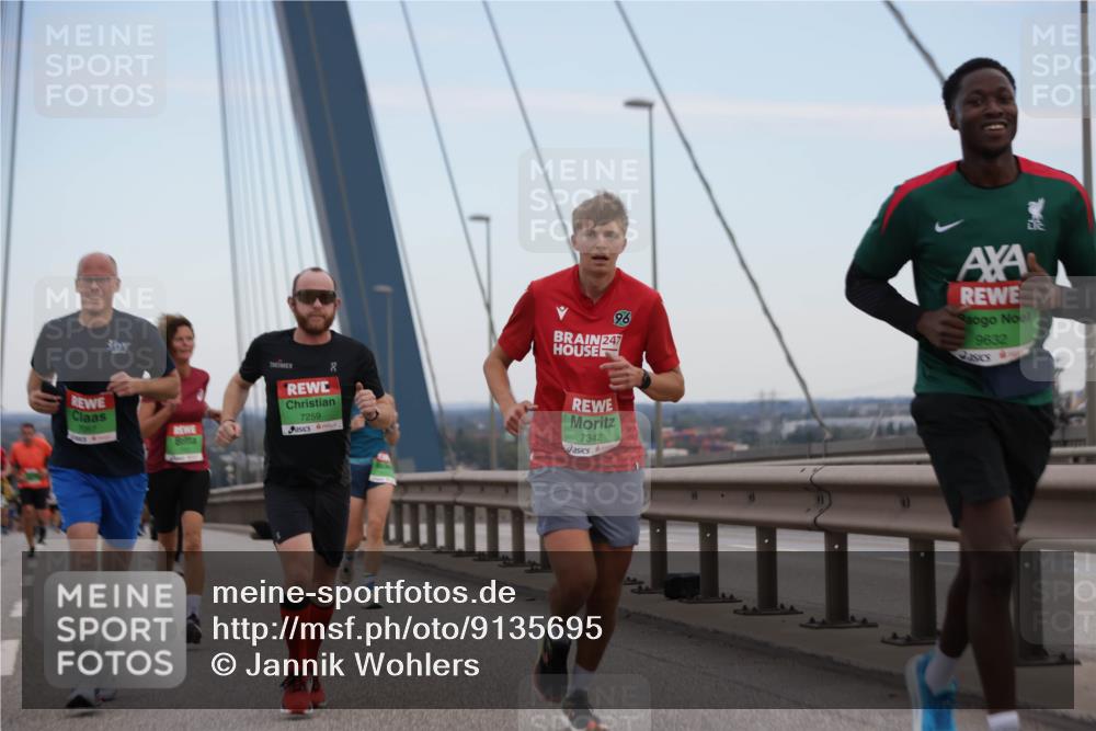 03.10.2025 - Köhlbrandbrückenlauf Jannik Wohlers http://msf.ph/oto/9135695 03.10.2025 15:24:19 Position 1 7259, 247, 9632, 7342 meine-sportfotos.de