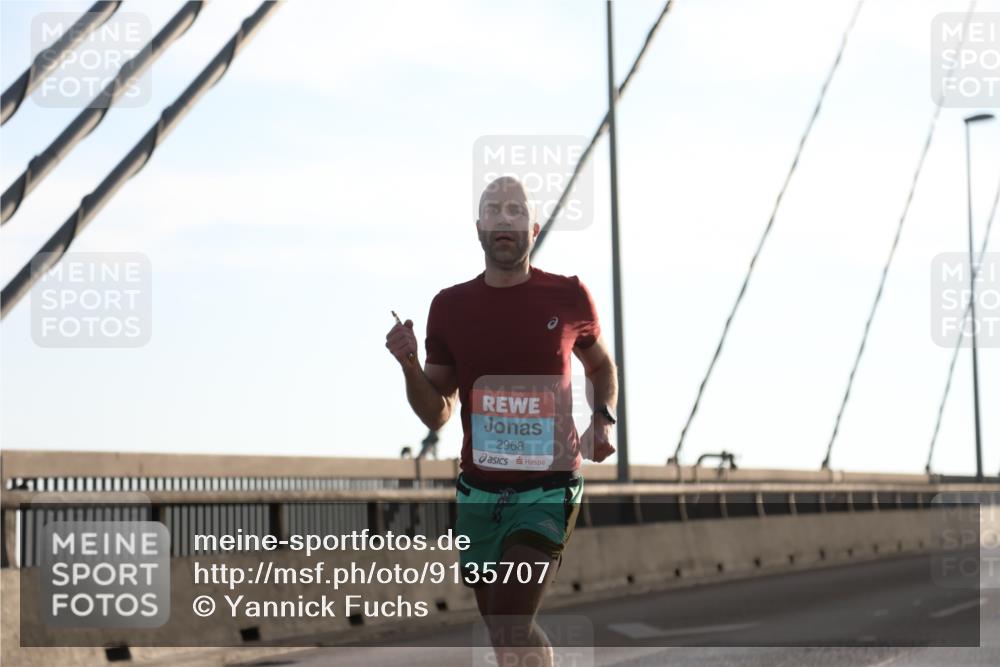 03.10.2025 - Köhlbrandbrückenlauf Yannick Fuchs http://msf.ph/oto/9135707 03.10.2025 08:18:38 Position 2 2968 meine-sportfotos.de