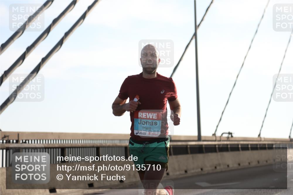 03.10.2025 - Köhlbrandbrückenlauf Yannick Fuchs http://msf.ph/oto/9135710 03.10.2025 08:18:38 Position 2 2968 meine-sportfotos.de