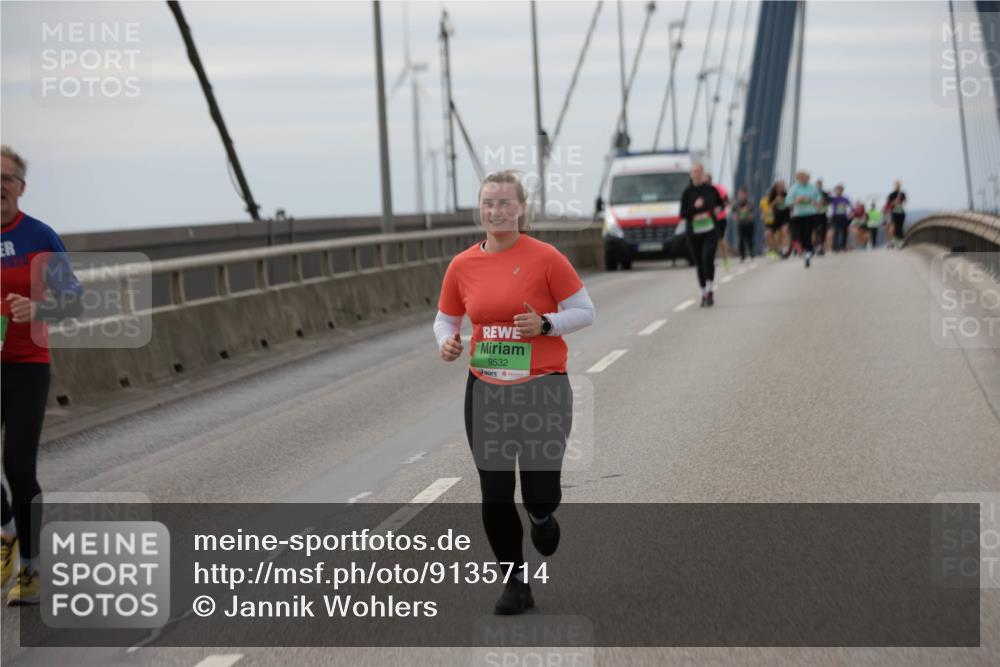 03.10.2025 - Köhlbrandbrückenlauf Jannik Wohlers http://msf.ph/oto/9135714 03.10.2025 16:06:26 Position 1 2025, 9532 meine-sportfotos.de