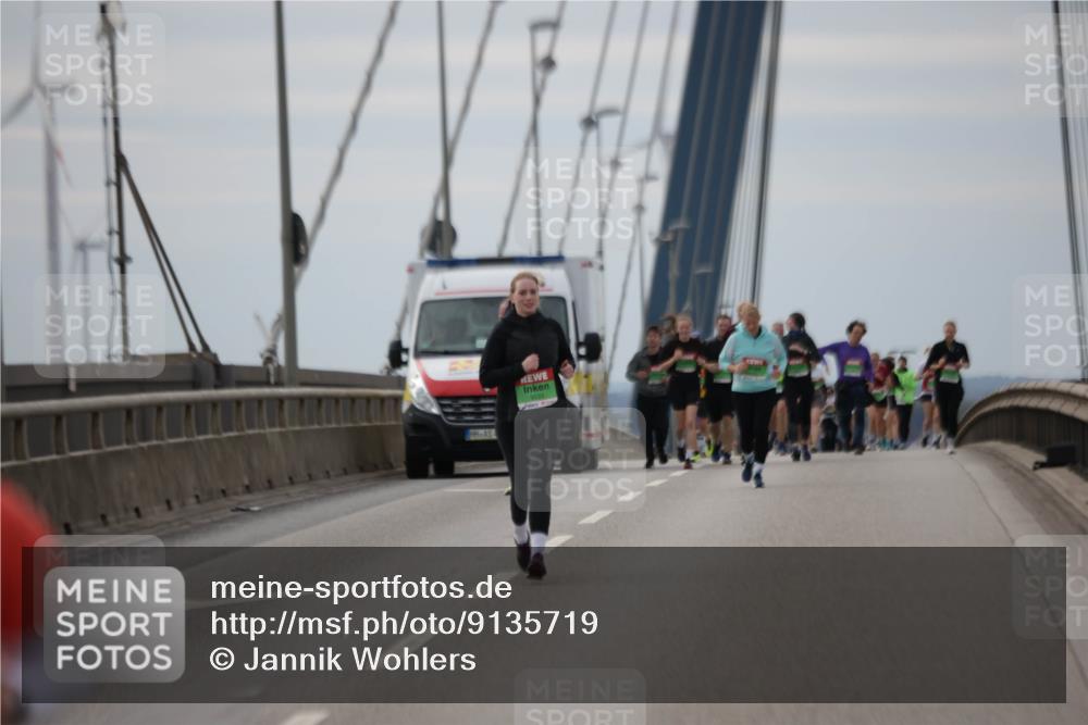 03.10.2025 - Köhlbrandbrückenlauf Jannik Wohlers http://msf.ph/oto/9135719 03.10.2025 16:06:28 Position 1  meine-sportfotos.de