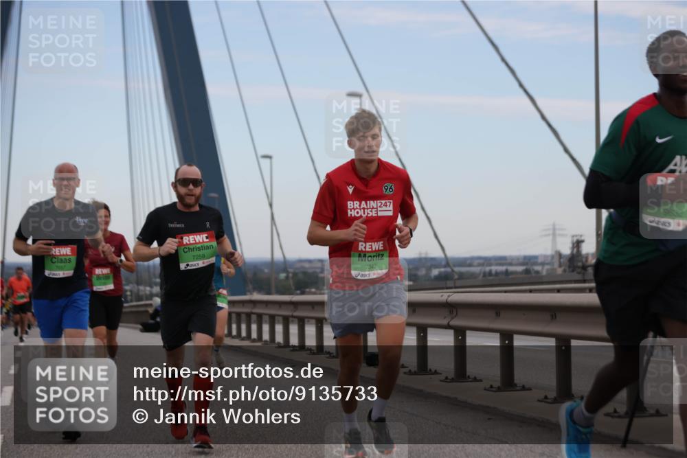 03.10.2025 - Köhlbrandbrückenlauf Jannik Wohlers http://msf.ph/oto/9135733 03.10.2025 15:24:19 Position 1 7067, 96, 9632, 7259, 247, 7342 meine-sportfotos.de