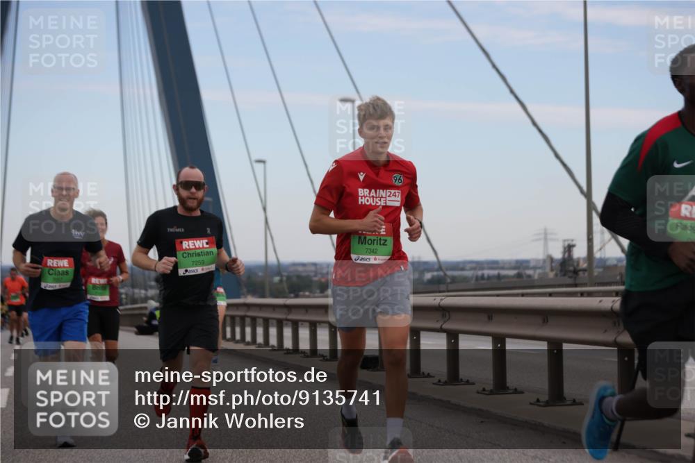 03.10.2025 - Köhlbrandbrückenlauf Jannik Wohlers http://msf.ph/oto/9135741 03.10.2025 15:24:20 Position 1 96, 247, 7259, 7342 meine-sportfotos.de