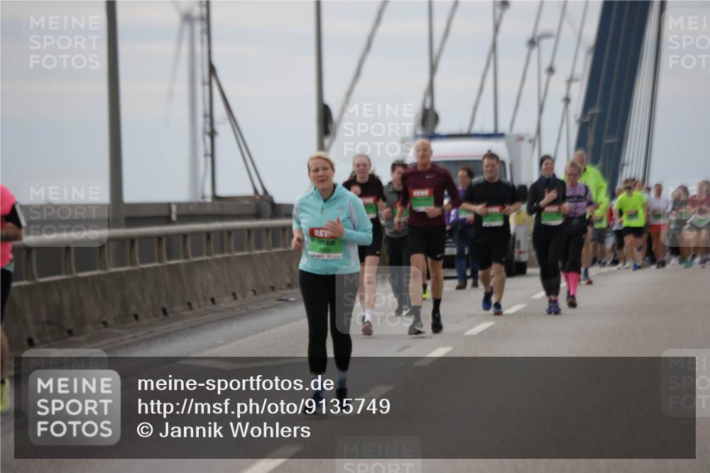 03.10.2025 - Köhlbrandbrückenlauf Jannik Wohlers http://msf.ph/oto/9135749 03.10.2025 16:06:40 Position 1  meine-sportfotos.de