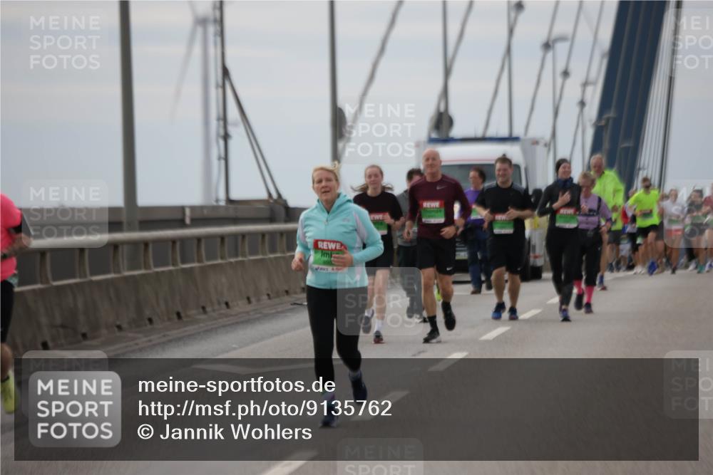 03.10.2025 - Köhlbrandbrückenlauf Jannik Wohlers http://msf.ph/oto/9135762 03.10.2025 16:06:41 Position 1  meine-sportfotos.de