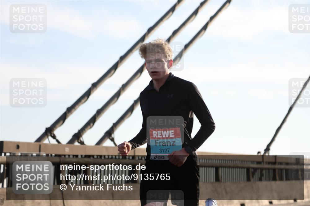 03.10.2025 - Köhlbrandbrückenlauf Yannick Fuchs http://msf.ph/oto/9135765 03.10.2025 08:19:08 Position 2 3127 meine-sportfotos.de