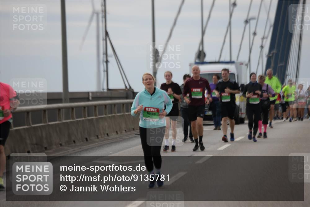 03.10.2025 - Köhlbrandbrückenlauf Jannik Wohlers http://msf.ph/oto/9135781 03.10.2025 16:06:41 Position 1 8500 meine-sportfotos.de