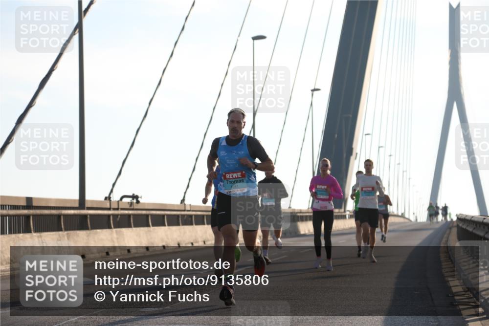 03.10.2025 - Köhlbrandbrückenlauf Yannick Fuchs http://msf.ph/oto/9135806 03.10.2025 08:19:20 Position 2 1041 meine-sportfotos.de