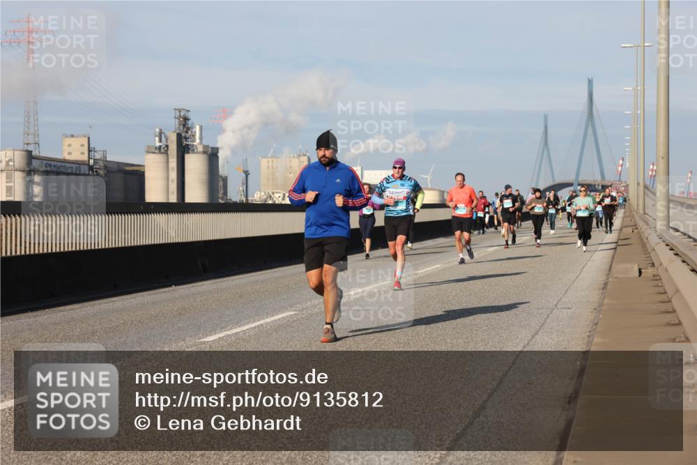 03.10.2025 - Köhlbrandbrückenlauf Lena Gebhardt http://msf.ph/oto/9135812 03.10.2025 09:53:50 Position 2  meine-sportfotos.de