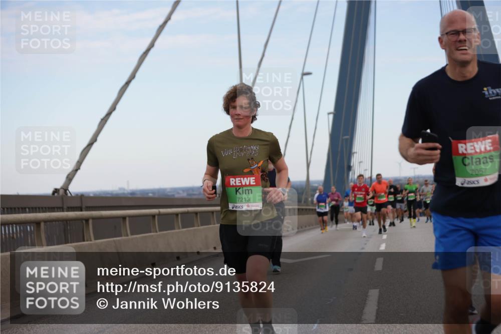 03.10.2025 - Köhlbrandbrückenlauf Jannik Wohlers http://msf.ph/oto/9135824 03.10.2025 15:24:21 Position 1 2025, 7213, 7057 meine-sportfotos.de