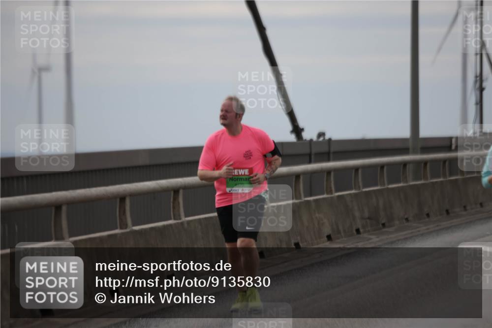 03.10.2025 - Köhlbrandbrückenlauf Jannik Wohlers http://msf.ph/oto/9135830 03.10.2025 16:06:42 Position 1 8470 meine-sportfotos.de