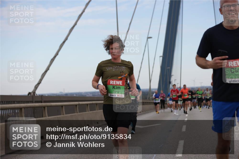 03.10.2025 - Köhlbrandbrückenlauf Jannik Wohlers http://msf.ph/oto/9135834 03.10.2025 15:24:22 Position 1 2025, 7213, 70 meine-sportfotos.de